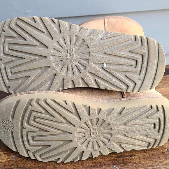 UGG Classic Chestnut Suede Shearling Boots size 5 - Picture 6 of 9